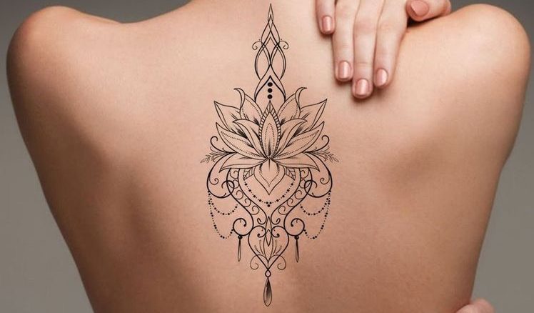 Tatuaggio Tattoo Fiore di Loto Bianco e Nero