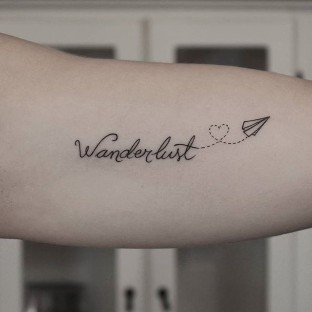 Tatuaggio Tattoo Aereo Scritta Wanderlust