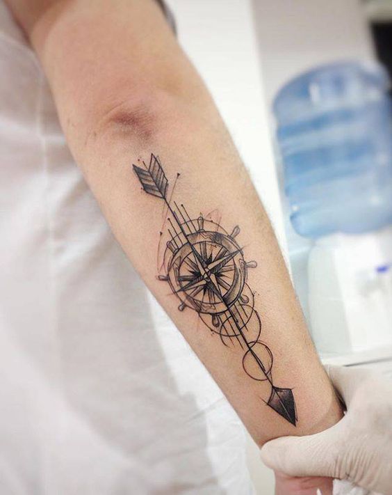 Tatuaggio Tattoo Bussola Freccia