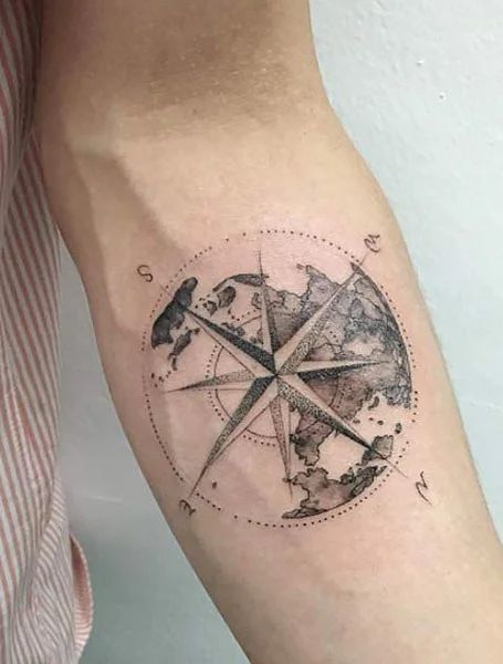 Tatuaggio Tattoo Bussola Tradizionale