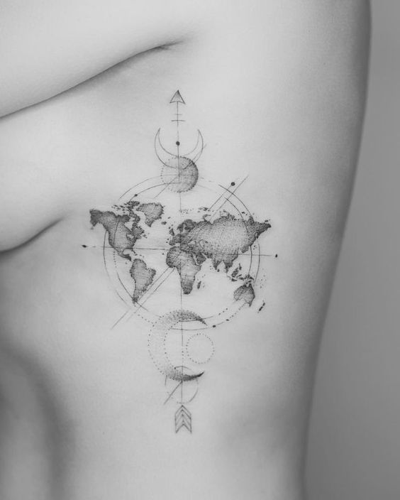 Tatuaggio Tattoo Mondo Mappamondo Geometrico Luna Freccia