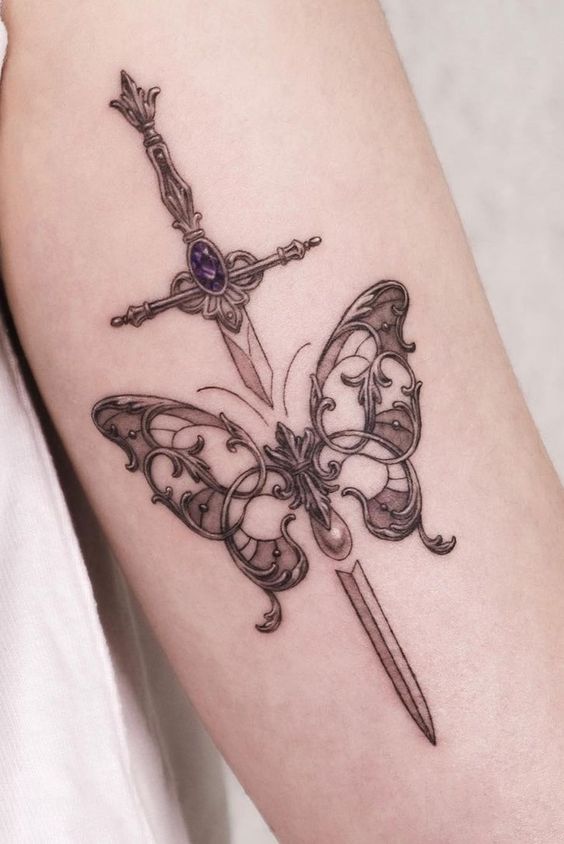 Tatuaggio Tattoo Farfalla Spada