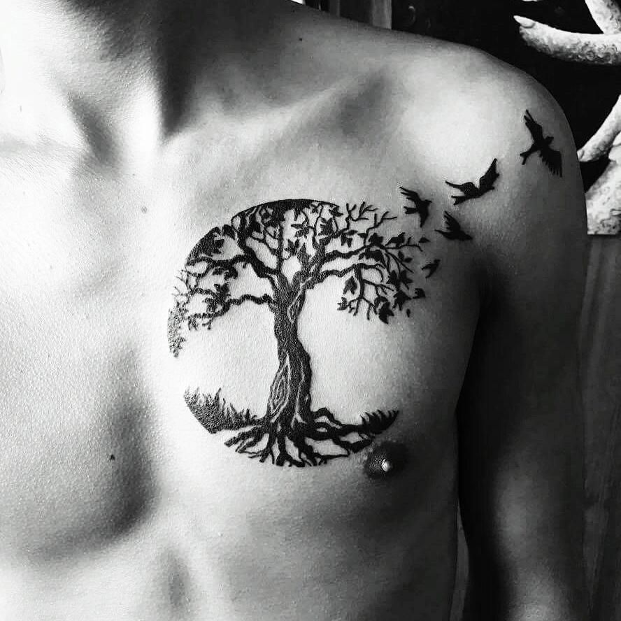 Tatauggio Tattoo Vichingo Albero Vita