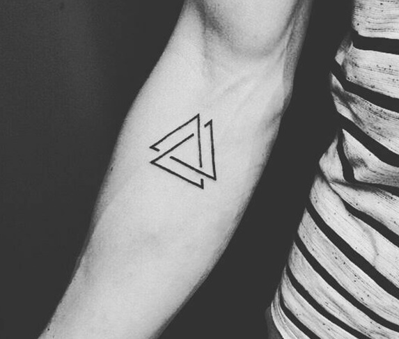 Tatuaggio Tattoo Vichingo Valknut