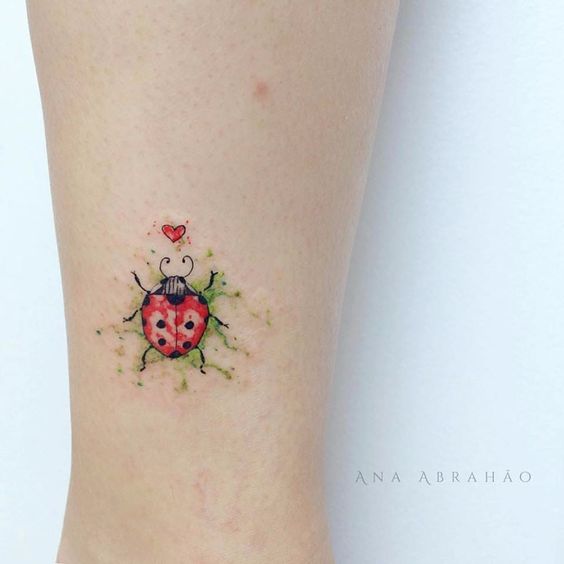 Tatuaggio Tattoo Coccinella Polpaccio Cuore