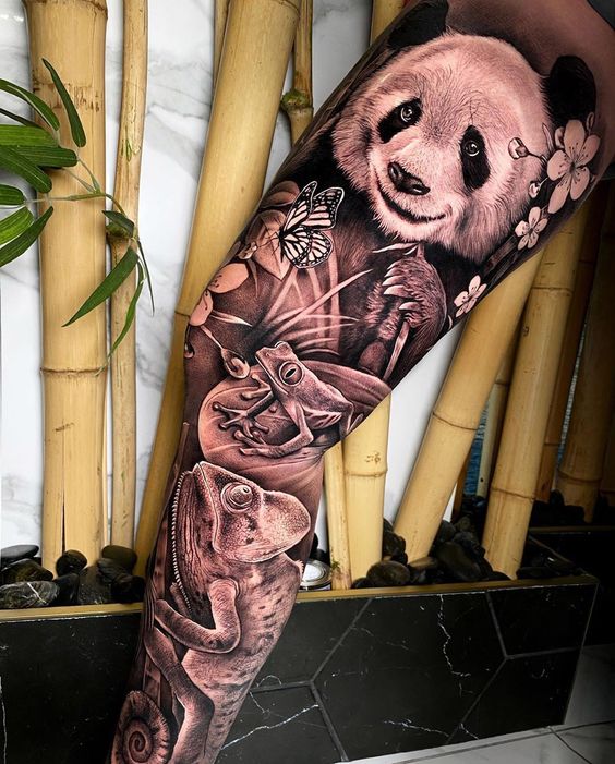 Tatuaggio Tattoo Gamba Uomo Panda Rana