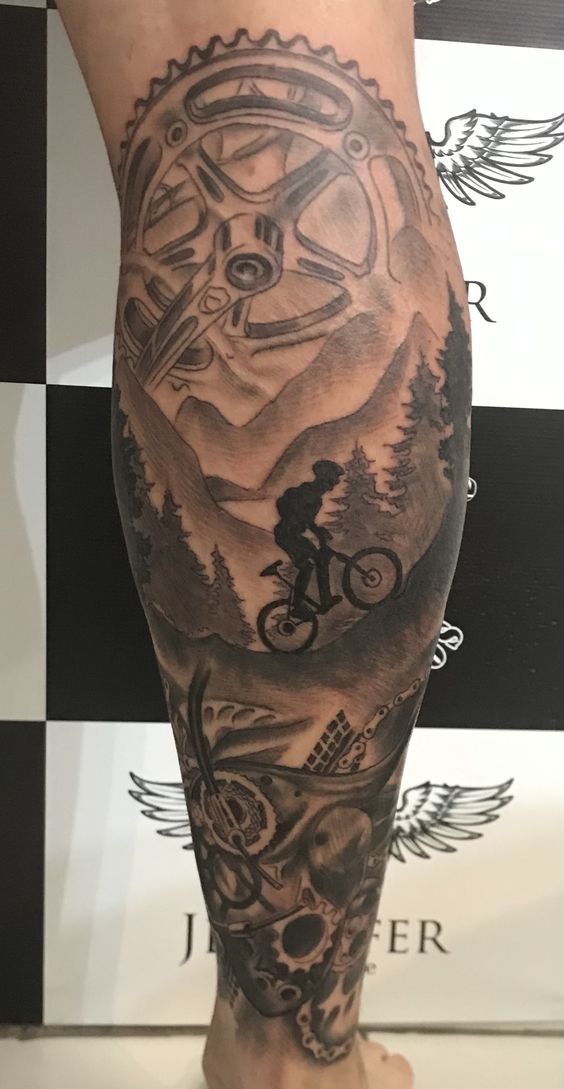 Tatuaggio Tattoo Gamba Uomo Sport Bici Passione