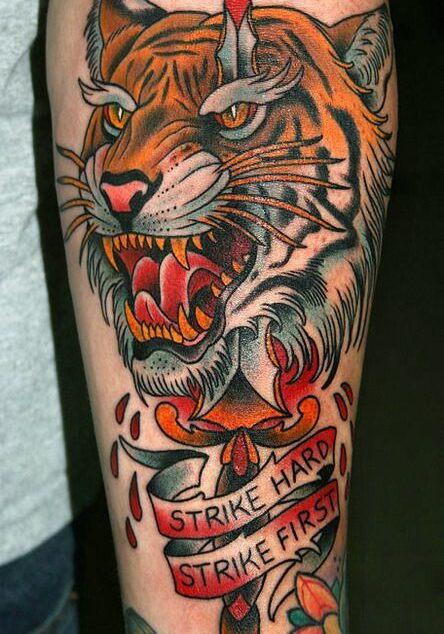 Tattoo Tatuaggio Tigre Old School