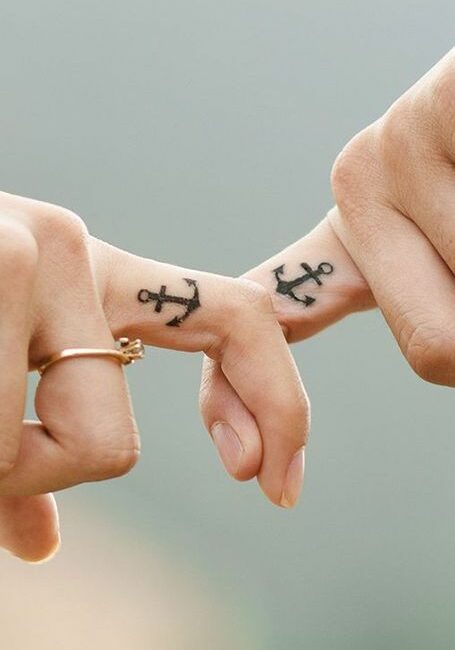 Tatuaggio Tattoo Ancora Dita