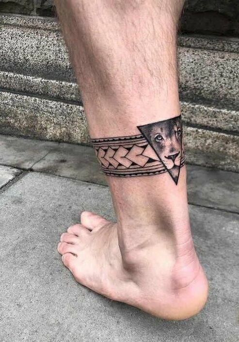 Tatuaggio Tattoo Caviglia Uomo Bracciale Leone