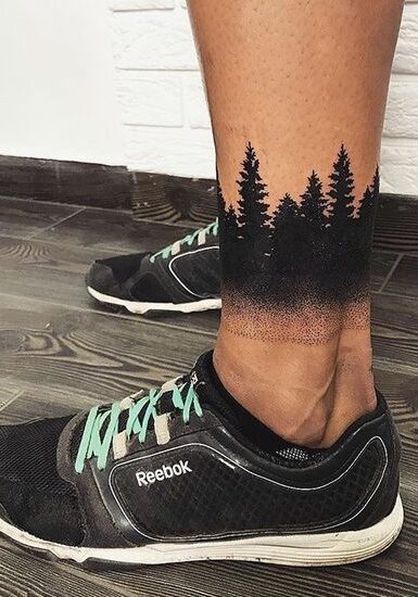 Tatuaggio Tattoo Caviglia Uomo Foresta