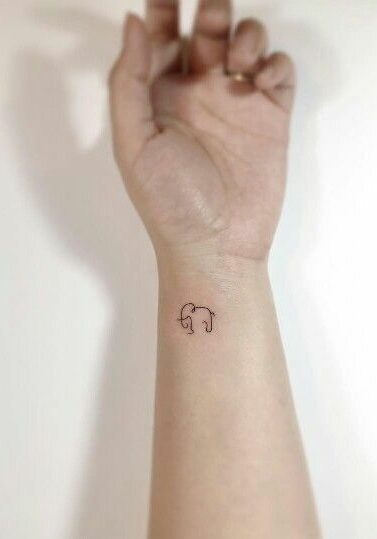 Tatuaggio Tattoo Elefante Stilizzato