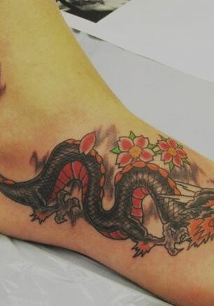 Tatuaggio Tattoo Piedi Drago