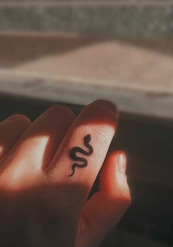 Tatuaggio Tattoo Dita Serpente