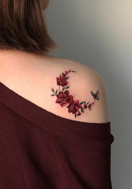 Tatuaggio Tattoo Spalla Luna di Fiori Colorata