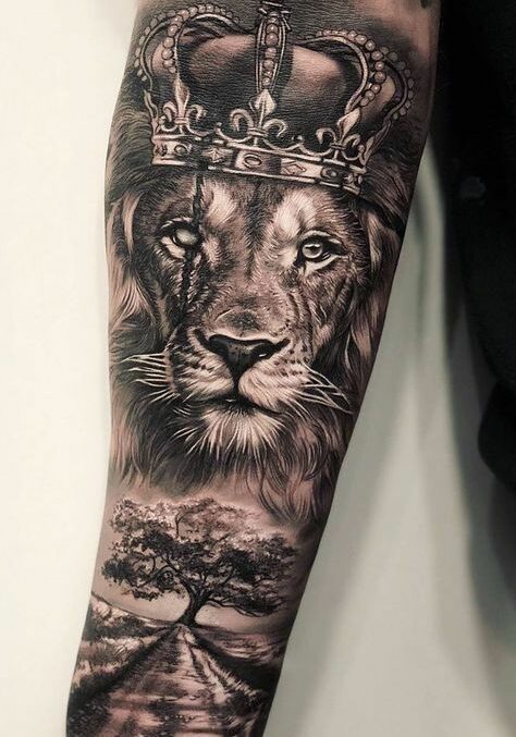 Tatuaggio Tattoo Leone Re della Savana