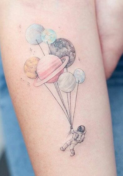 Tatuaggio Tattoo Palloncino Spazio Astronauta